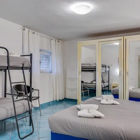 Invilla Seristori, A 50 M Dal Mare San Vincenzo Exterior photo